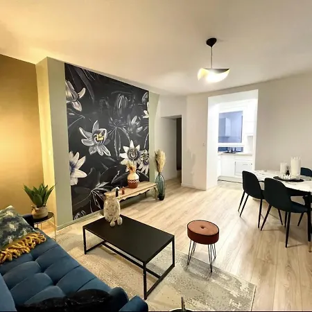 Le Henry Au Coeur De La Vieille